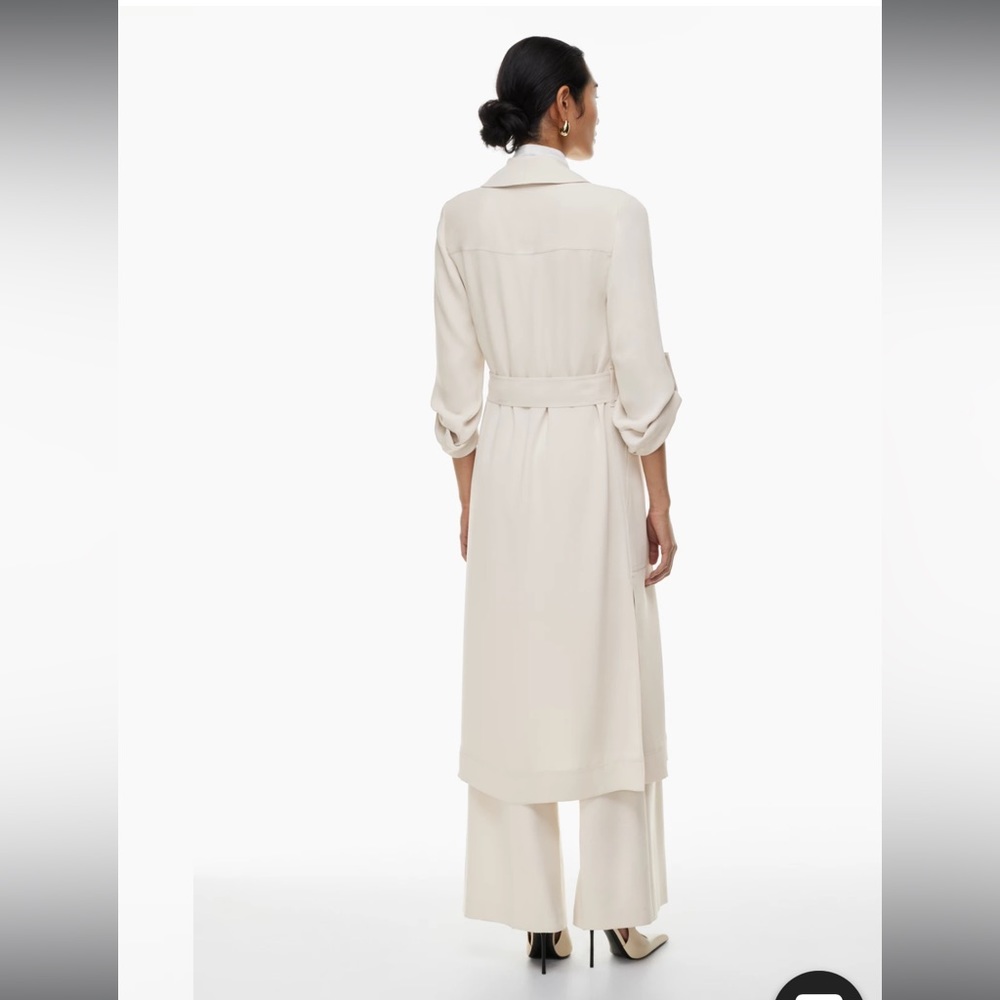 Babaton Kahlo robe coat